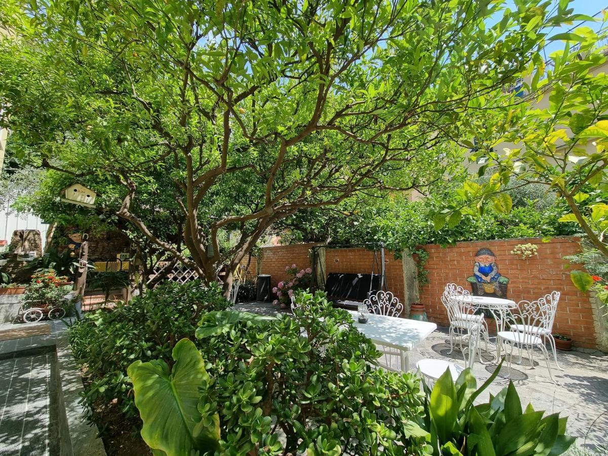 Villa Pina ไลเกวญา ภายนอก รูปภาพ